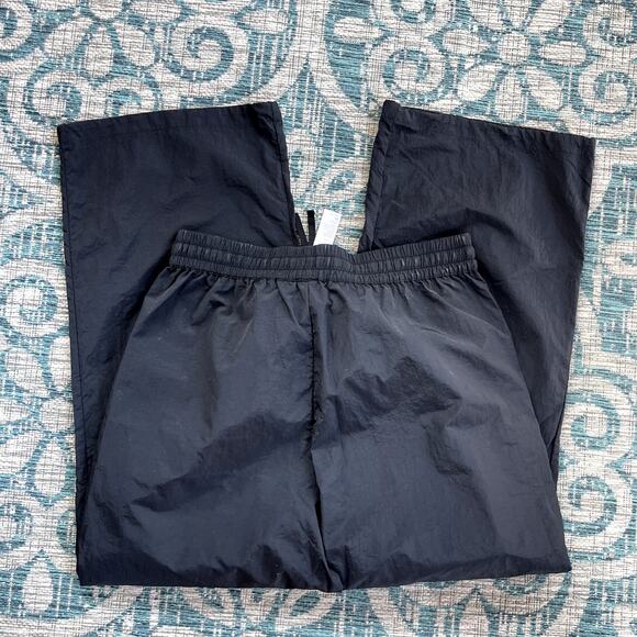 Fabletics Windbreaker Cargo Pants Women's Black Drawstring - Size XL - Picture 3 of 11